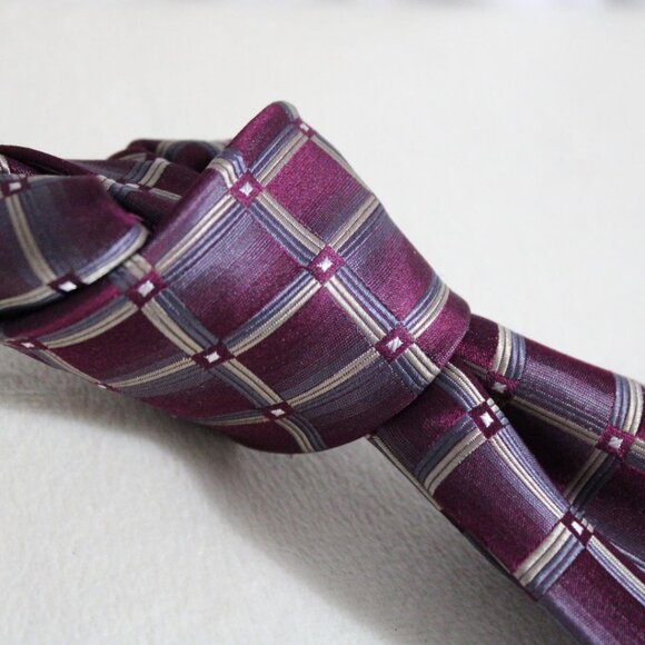 100% Silk Tie - Garnet, Burgundy, Charcoal Grey & Beige Squares - Picture 3 of 3